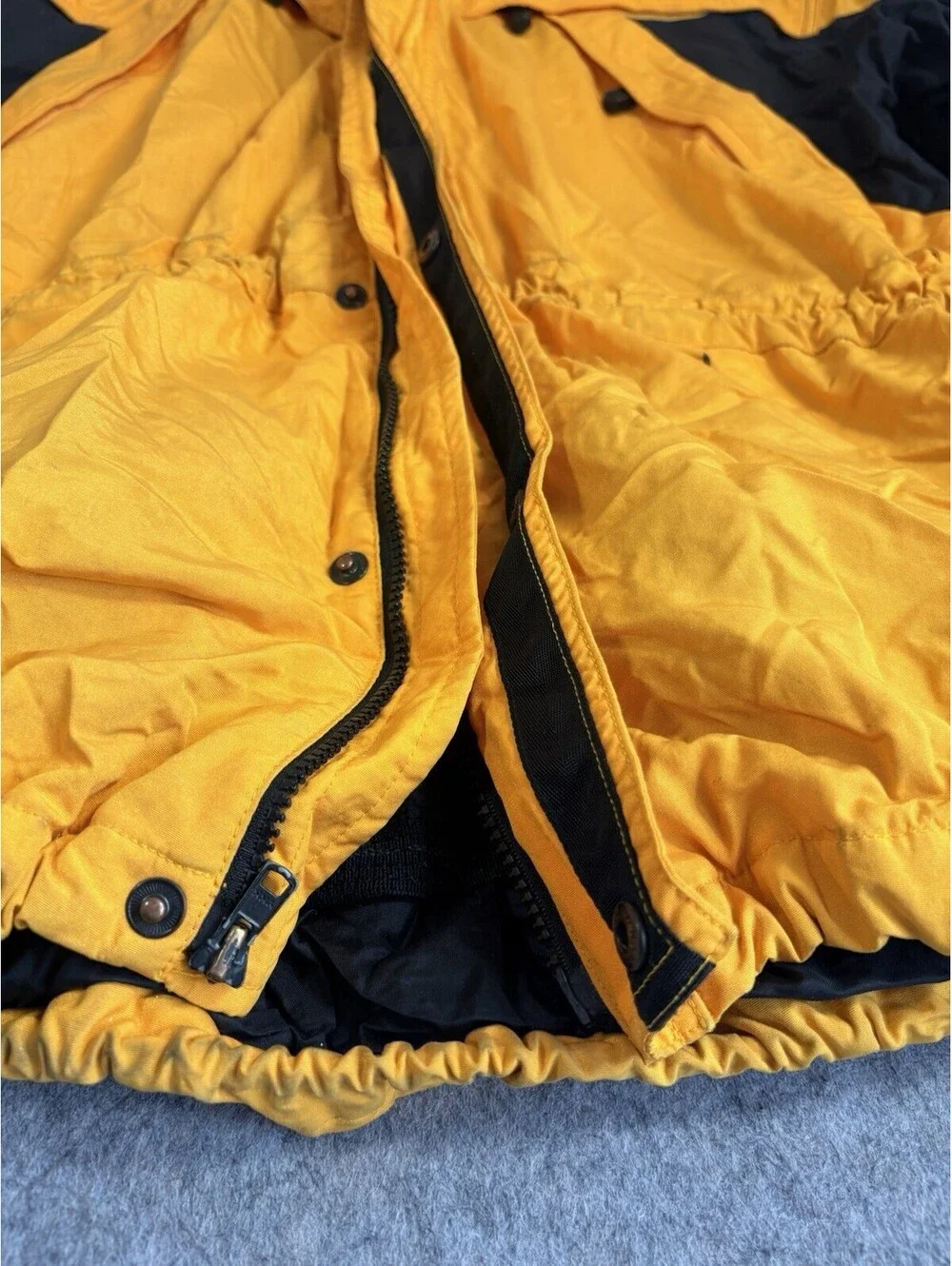 The North Face Extreme Light Jacket Mens XL Yellow with Collar/Hood